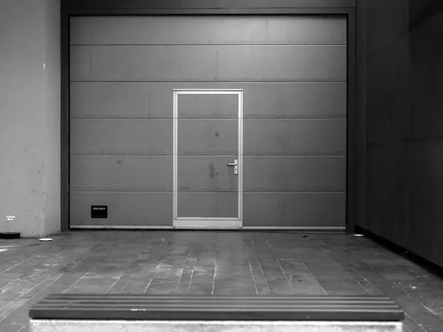 Fast Locksmith technician at work in Vancouver