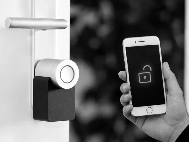 Fast Locksmith technician at work in Vancouver